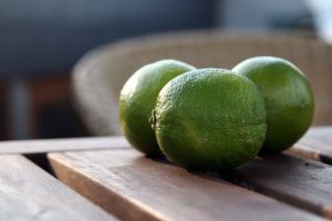 limes_whole.jpg